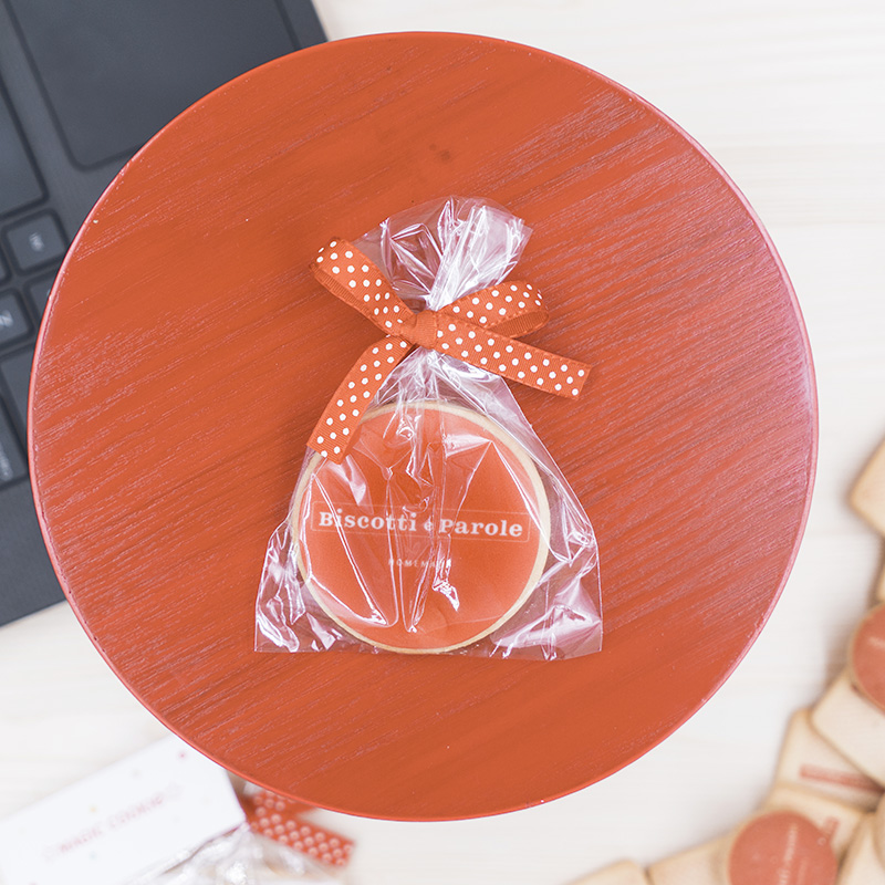 BISCOLOGO CON CIALDA E FIOCCO